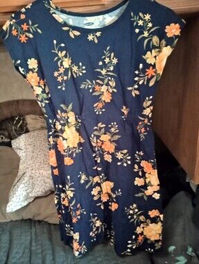 Old Navy Navy Floral Tee Dress with Peach Blooms